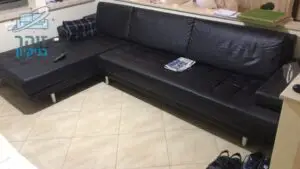 ניקוי סלון מעור שחור אמיתי
